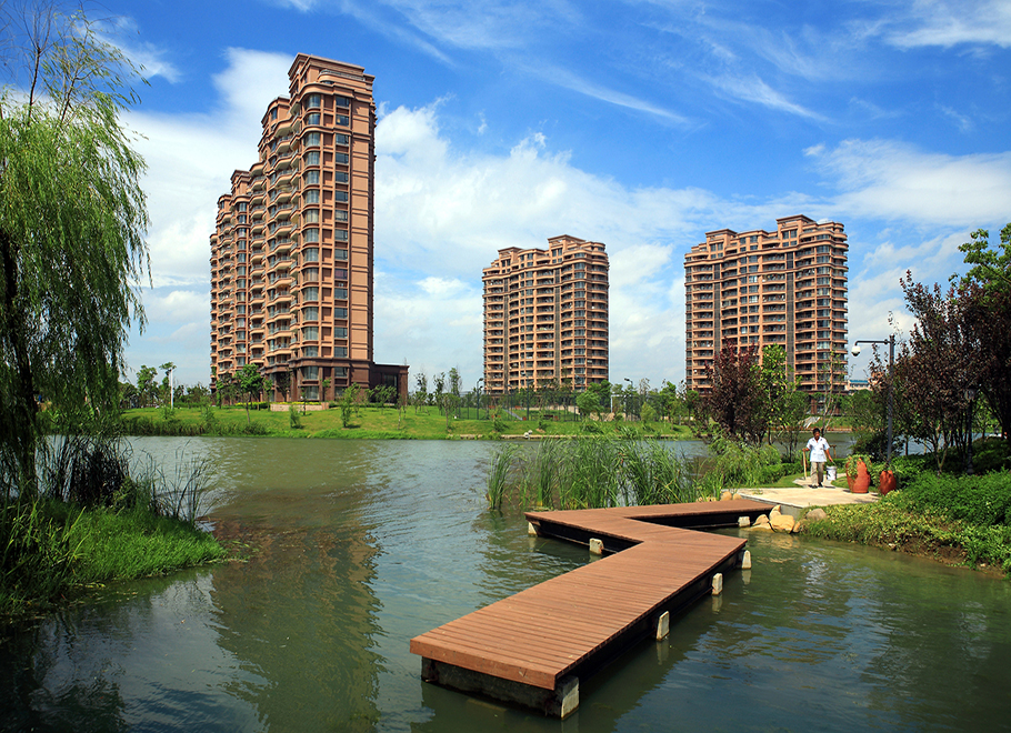 （入选）蓝湖湾（王海东 摄）.jpg